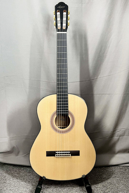 Guitarra Clásica Aiersi SC02SM · Tapa Sólida · Acabado Mate