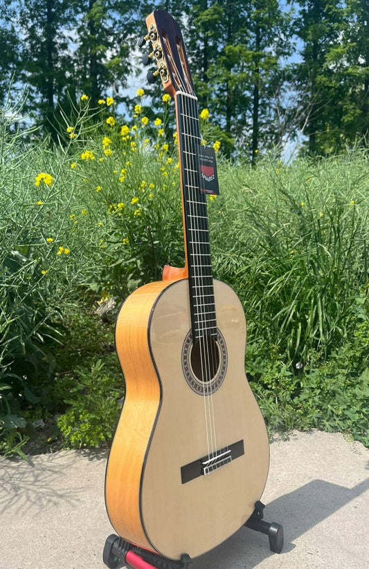 Guitarra Flamenca Aiersi F03C Abeto/Ciprés Sólido · Seminueva (3 meses de uso) · Entrega inmediata